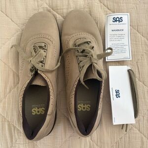 SAS Beige Lace-Up Shoes